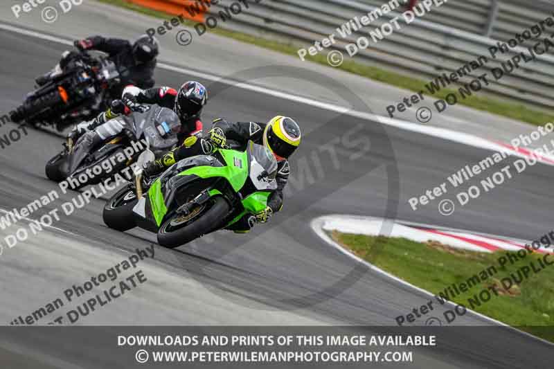 cadwell no limits trackday;cadwell park;cadwell park photographs;cadwell trackday photographs;enduro digital images;event digital images;eventdigitalimages;navarra;no limits trackdays;peter wileman photography;racing digital images;trackday digital images;trackday photos